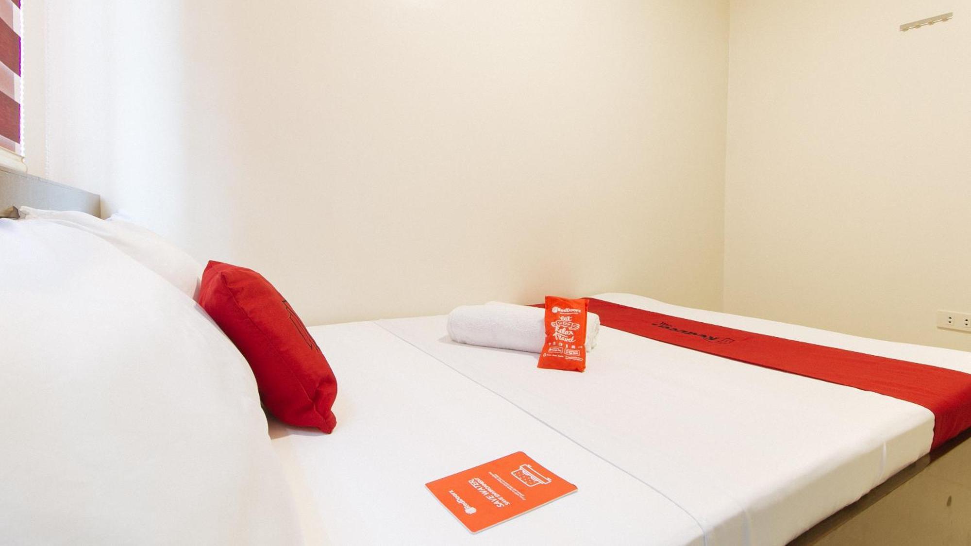 เรดดอร์ซ แอท เฟิร์นวูดการ์เดนเกซอนซิตี้ Hotel ภายนอก รูปภาพ