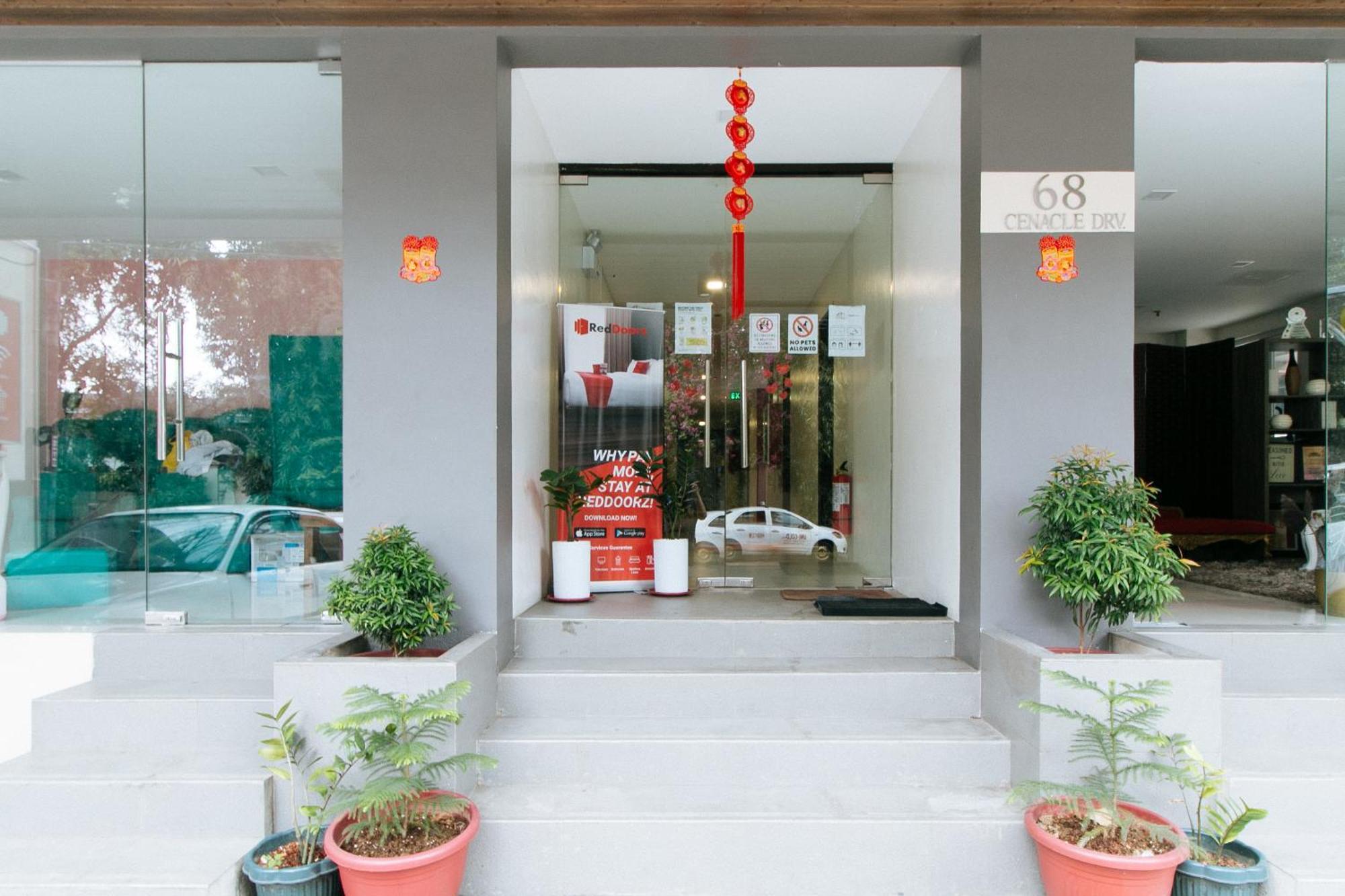 เรดดอร์ซ แอท เฟิร์นวูดการ์เดนเกซอนซิตี้ Hotel ภายนอก รูปภาพ